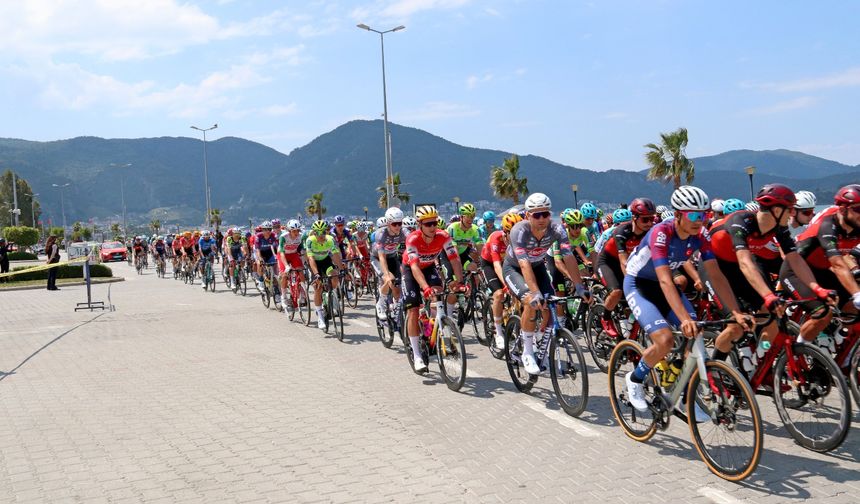 60. Cumhurbaşkanlığı Türkiye Bisiklet Turu'nda 3. etabı başladı