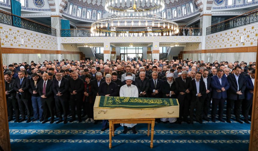 Et ve Süt Kurumu Genel Müdürü Kayhan için Diyarbakır'da cenaze töreni düzenlendi