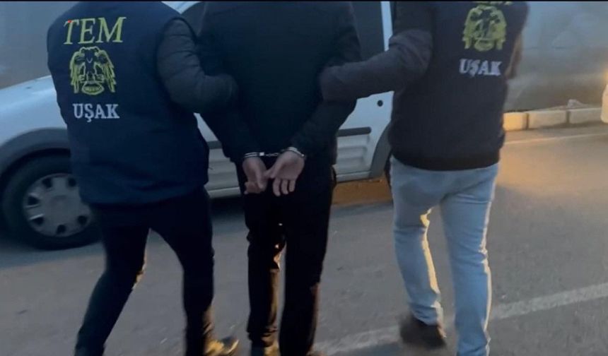 Uşak'ta FETÖ/PDY operasyonu kapsamında 1 kişi tutuklandı ve kesin hapis cezası olan 1 kişi de cezaevine teslim edildi
