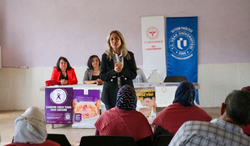 Uşak'ta üniversite öğrencileri köylere ilk yardım eğitimi veriyor