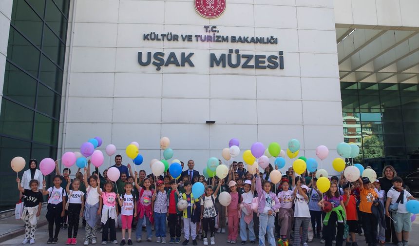Kayıp broşla gündeme gelen Uşak Arkeoloji Müzesi'nde müzeler haftası etkinliği yapıldı