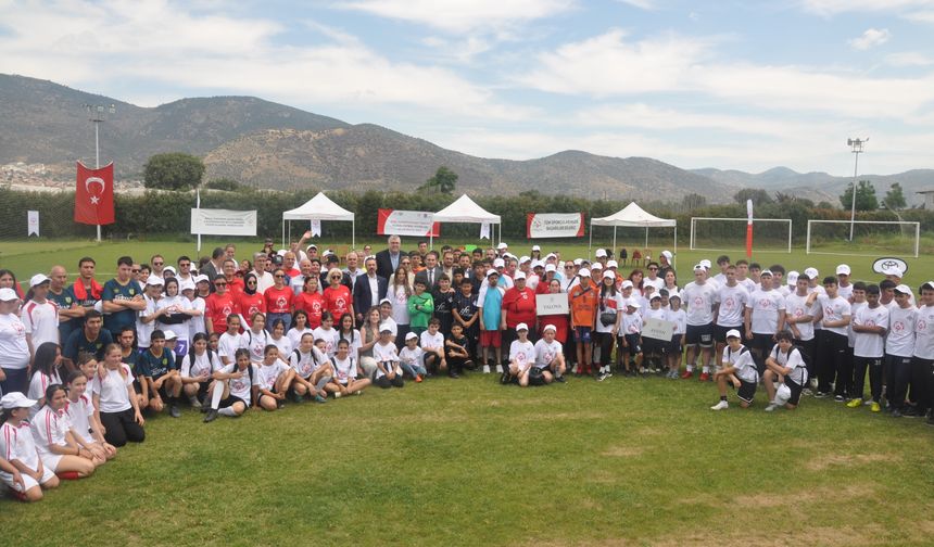 Bayındır'da Özel Olimpiyatlar Türkiye Futbol Şampiyonası!