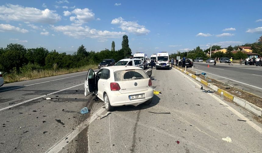 Afyonkarahisar'da trafik kazası,1 ölü!