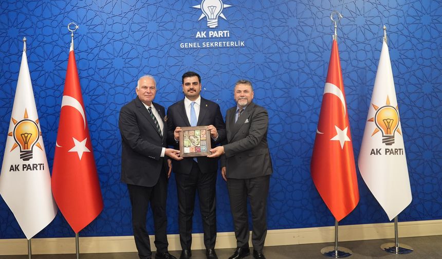 İAOSB yönetimi Eyyüp Kadir İnan'ı makamında ziyaret etti