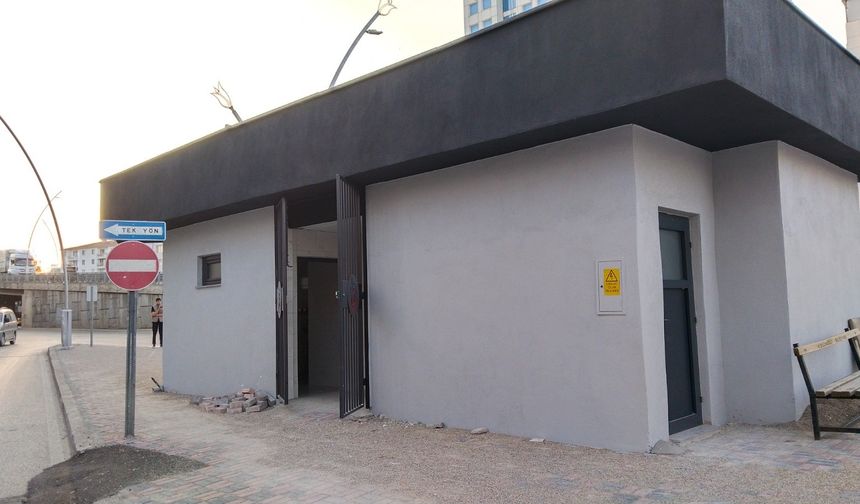 Uşak esnafının isyanı: Biri şu tuvaletin suyunu açsın!