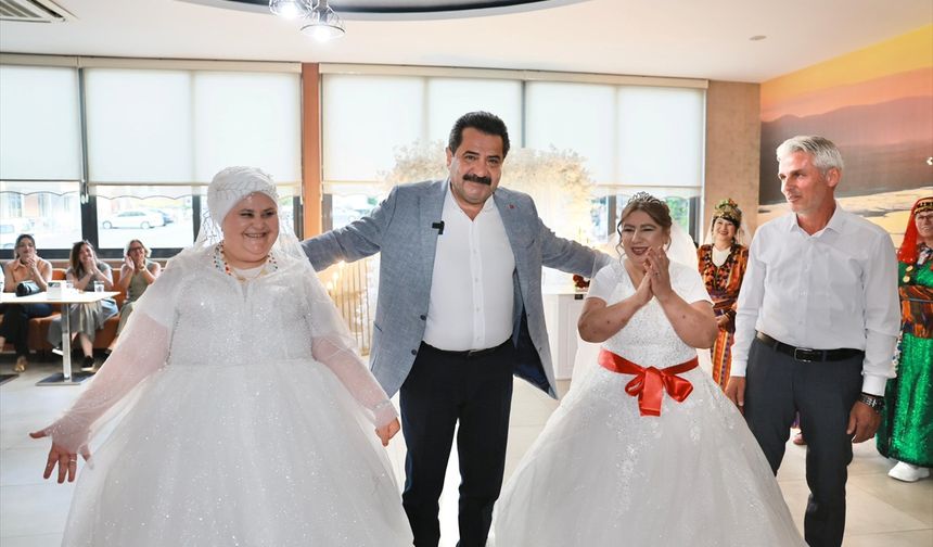 Pamukkale'deki Gülizar Kızılhan ve Selma Erfidan'ın gelinlik hayali gerçek oldu