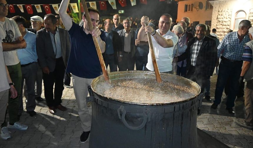 Afyonkarahisar'da "Aşure gecesi" yaptılar