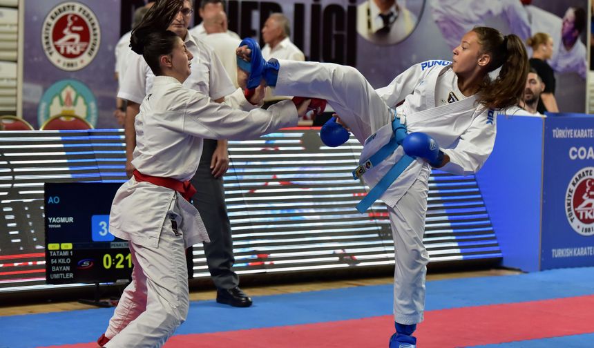Manisa'da Türkiye Karate Premier Ligi rüzgarı!