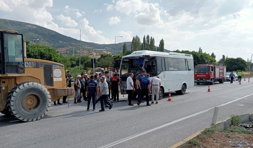 Afyonkarahisar'da trafik kazası, 7 kişi yaralandı