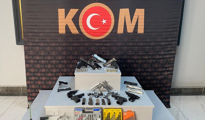 Uşak'ta silah kaçaklığı kapsamında 1 kişi tutuklandı