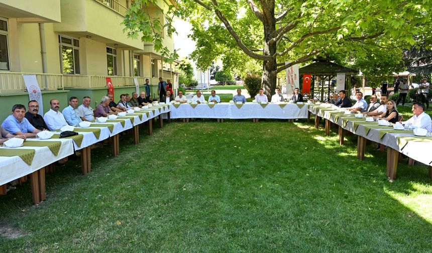 Uşak'ın tarımda yaşadığı sorunlar ve ileriye dönük neler yapılacağı masaya yatırıldı