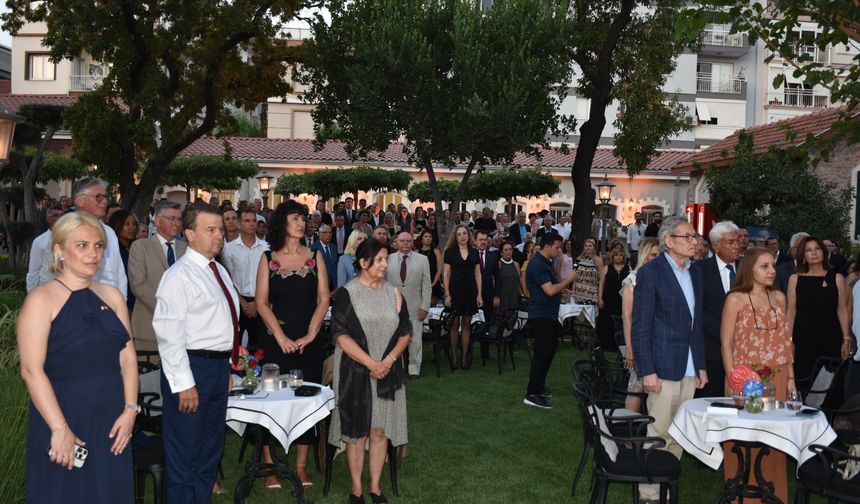 İzmir'de Fransa Milli Günü İzmir'de kutlandı