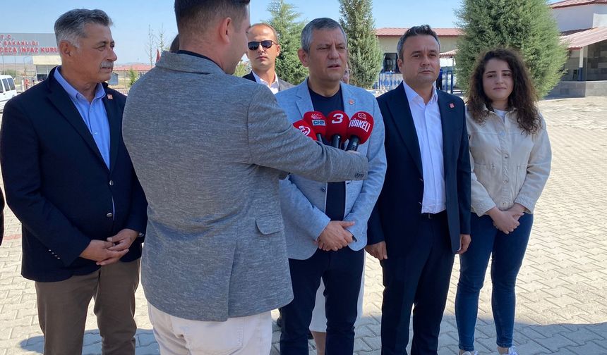 CHP Genel Başkanı Özel Afyonkarahisar'da tutuklu ziyareti yaptı