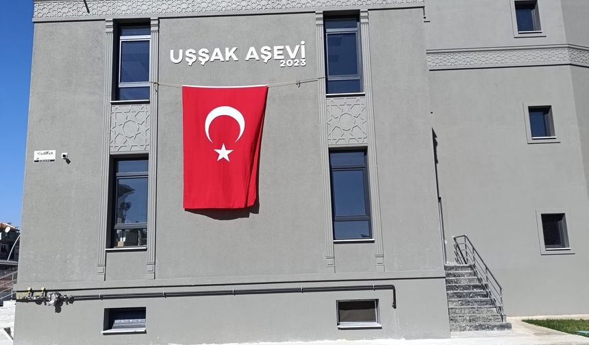 Uşşak Aşevi'nden üniversite öğrencilerine burs