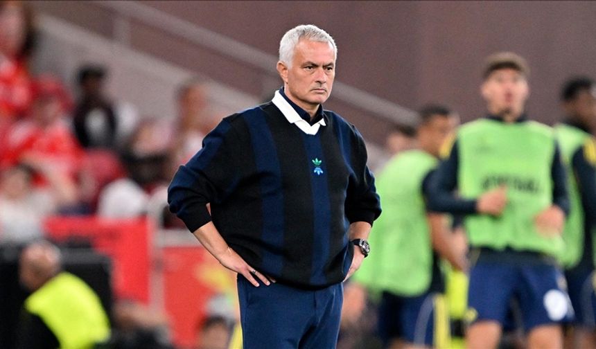 Fenerbahçe Mourinho ile yollarını ayırdı