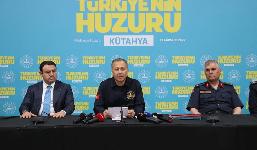 İçişleri Bakan Yıerlikaya, Kütahya'da "Türkiye'nin Huzuru Toplantısı"nın ardından konuştu