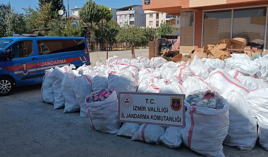 İzmir'de taklit ürün üreten kişiye adli işlem başlatıldı