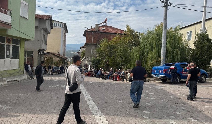 Uşak'ı da etkileyen Simav ve Gediz'deki depremler masaya yatırılıyor!