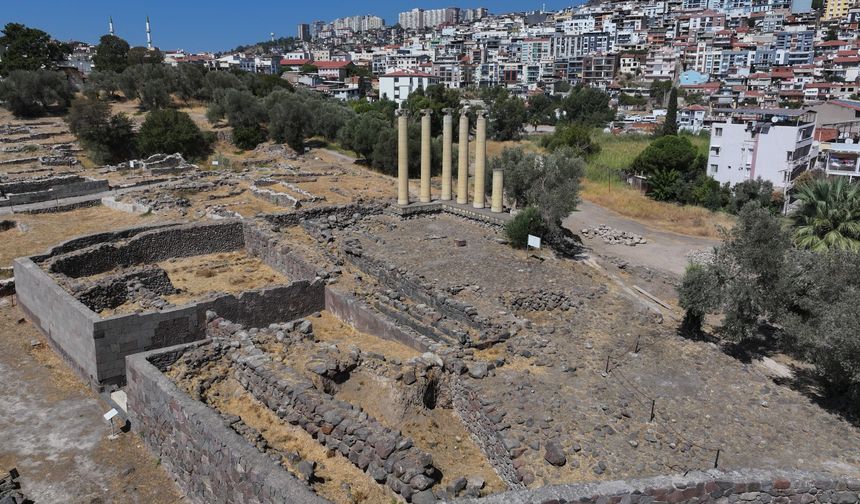 5 bin yıllık Smyrna Höyüğü'nde arkeolojik kazılar devam ediyor!