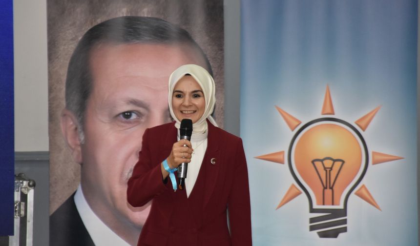 Bakan Göktaş, Afyonkarahisar'da AK Parti Kadın Kolları İl Danışma Meclisi toplantısında konuştu