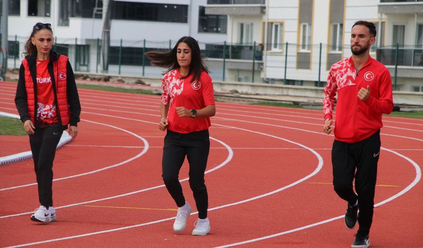 Kütahyalı Embiya Yazıcı ve   Berfin Kaya Balkan Kros Şampiyonasına hazırlanıyor