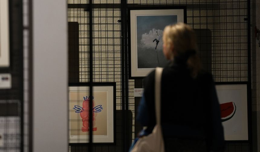 İzmir'de Filistinli sanatçıların eserlerini sergileditu