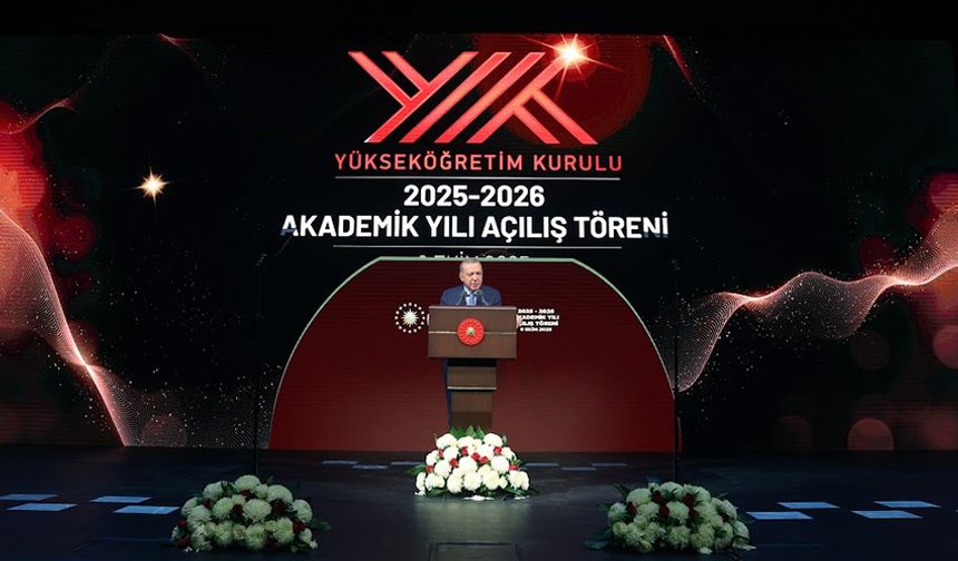 Rektör Savaş 2025-2026 Yükseköğretim Akademik Yıl Açılış Töreninde