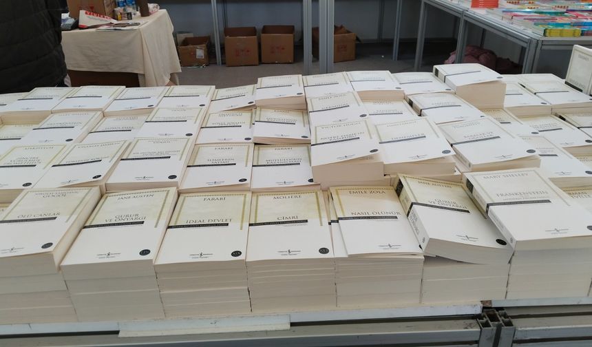 Uşak'taki kitap fuarına ücretsiz taşıma yapılacak