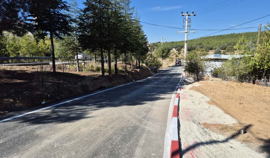 Uşak'ta gece kulübüne giden yola sağlam asfalt atıldı