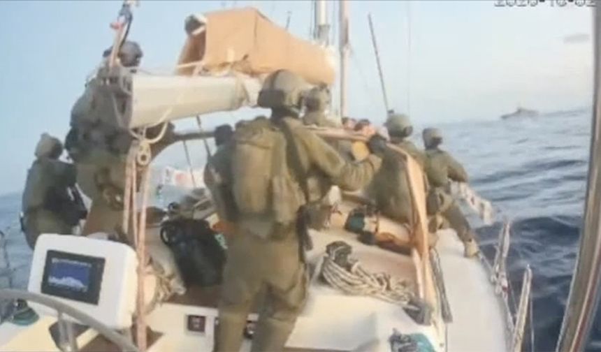 İsrail'in Küresel Sumud Filosu'na saldırısı sürüyor