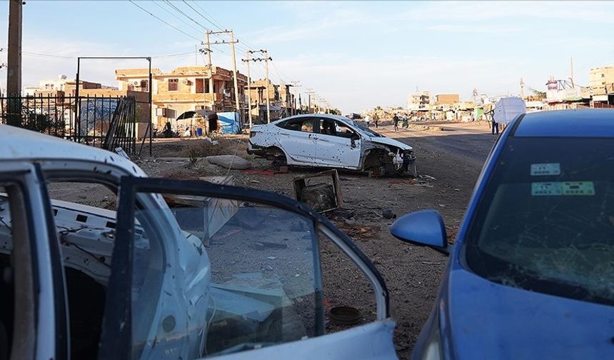 Faşir'de 177 bin sivil mahsur, ölü sayısı binlerce !