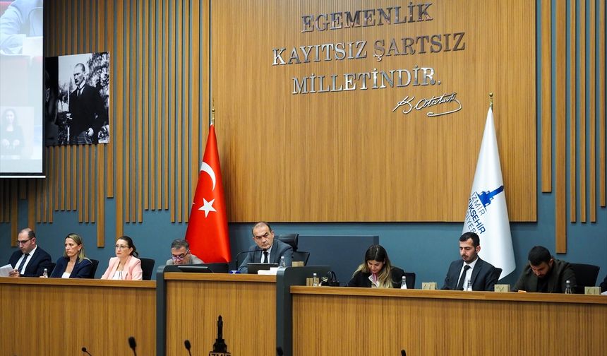 İzmir Büyükşehir Belediyesi'ne AK Parti'den fahiş fiyat eleştirisi