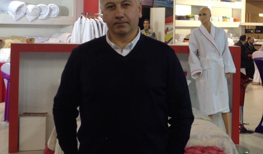 CHP Uşak Merkez İlçe Başkanı Ümit Akbel'in ağabeyi Hulusi Akbel hayata gözlerini yumdu.