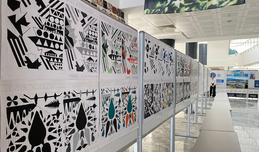 Uşak Üniversitesi Mimarlık Öğrencileri sergi açtılar