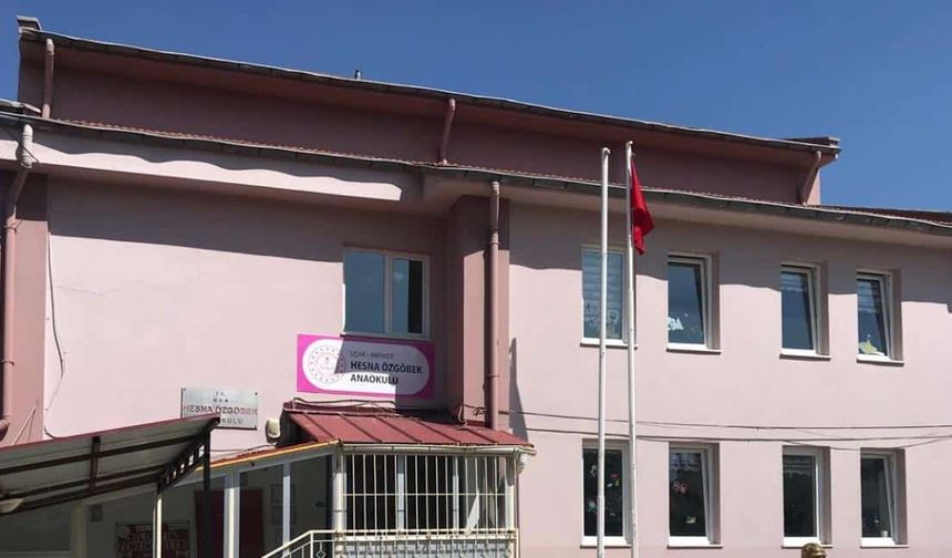 Uşak'ta adına okul yaptırılan hayırsever Hesna Özgöbek vefat etti