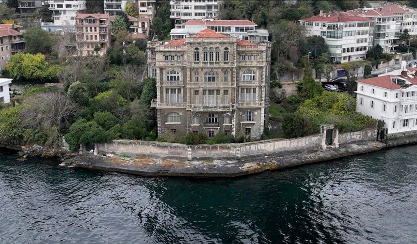 Rumelihisarı kıyısındaki Müşiri Zeki Paşa Yalısı yeniden satışa çıtı