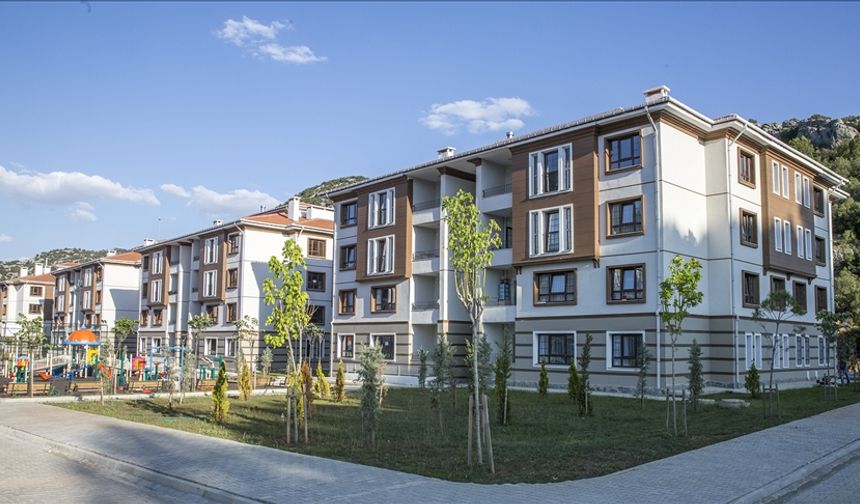 Uşak'ta 6 bin 750 TL taksitle satılacak yeni TOKİ konutlarıyla ilgilenen bankalar belli oldu!