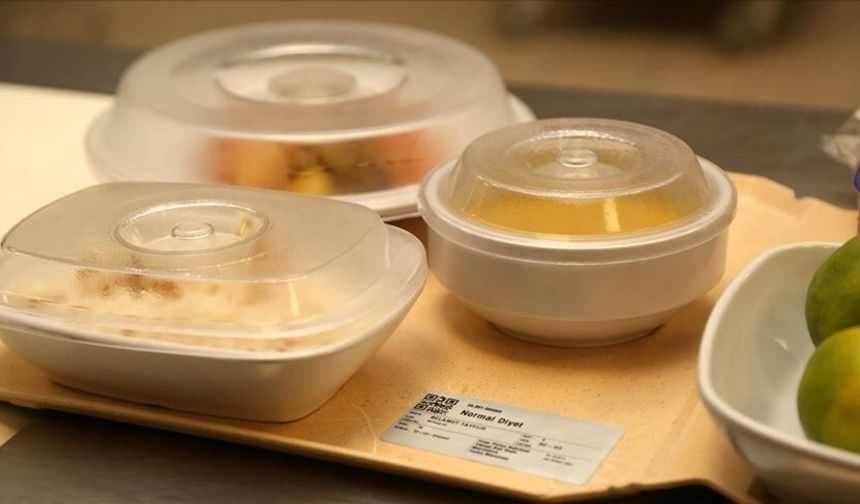 Uşak Eğitim ve Araştırma Hastanesi'nde diyabetli çocuklara özel yemekler hazırlanmaya başlandı