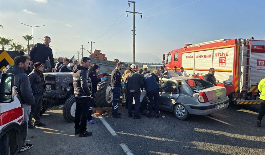 Turgutlu'daki kaza kask kamerasında kaydedildi