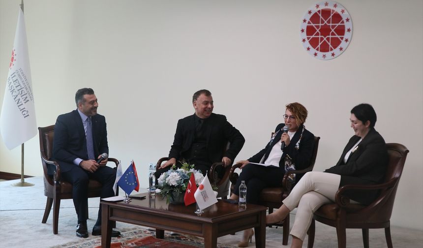 İzmir'de Dijital Medyanın Öncüleri: Genç İletişimciler Projesi'nin kapanış toplantısı yapıldı