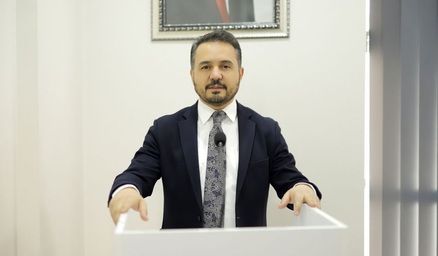 Ali Karaoba’ya cevap veren Himmet Yaşar: Uşak Millet Bahçesi açıldığında sizi de bekleriz, hatta çaylar bizden
