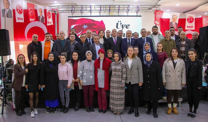 Uşak'ta MHP'nin rozet takım töreni yapıldı!