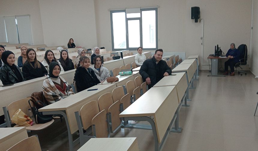 Uşak Üniversitesi Sürekli Eğitim Merkezi’nden Eğitim