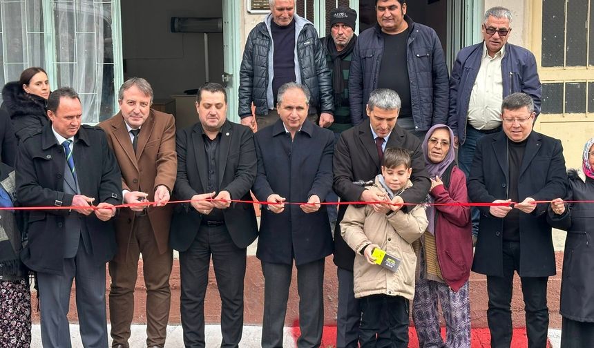 Uşak ve İzmir yolu üzerindeki Güre'ye köy konağı yapıldı!