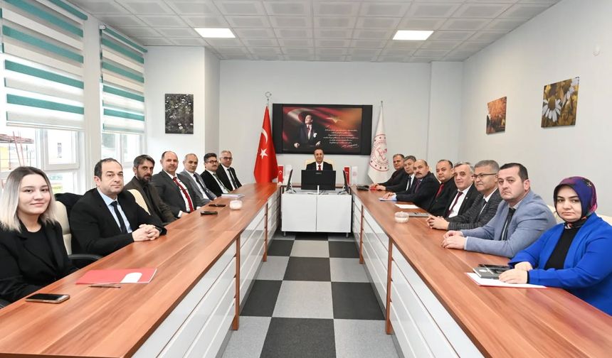 Uşak'ta Milli Eğitim Devamsızlıklar İçin Masaya Oturdu