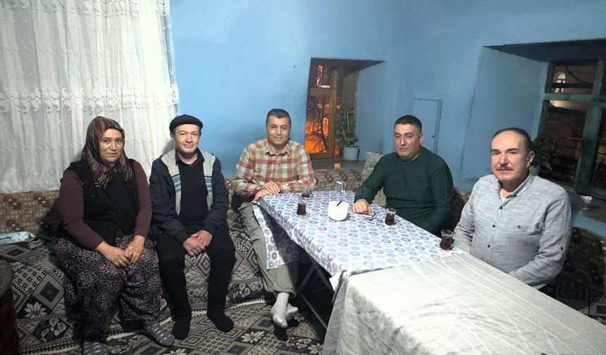 Banaz Kaymakamı Emeç'ten Ovacık Köyü'ne İftar Ziyareti