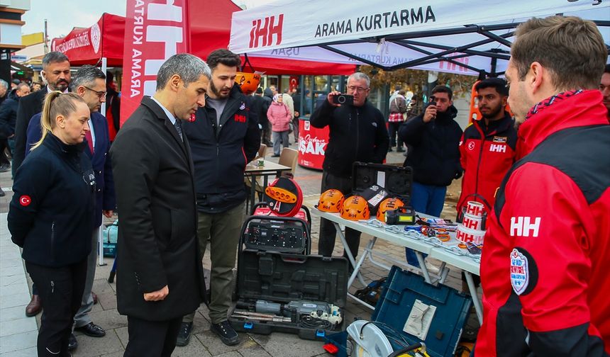 Uşak'ta 6 Şubat Depreminde hayatını kaybedenler anıldı