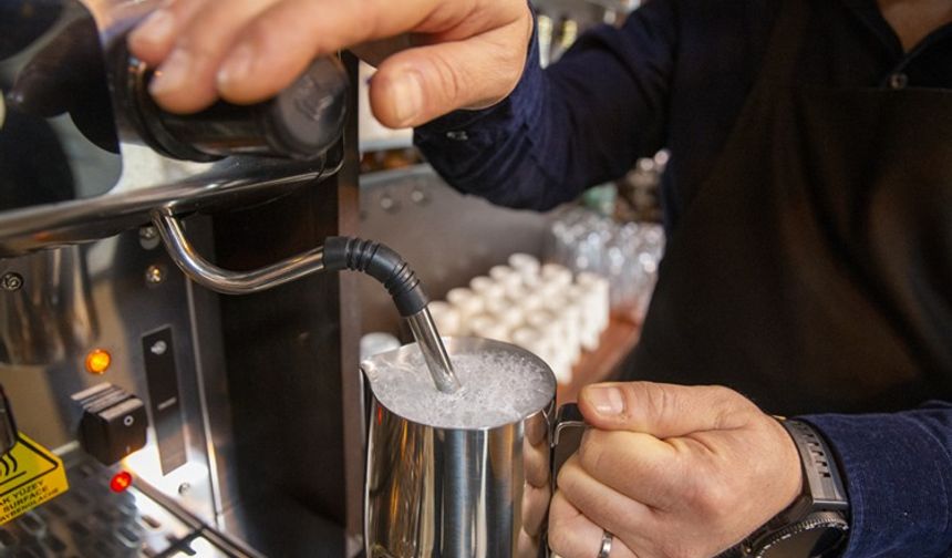 Uşak'taki kahveci esnafına baristalık eğitimleri verilecek