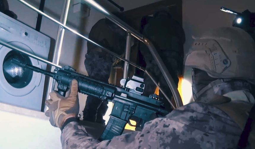 Uşak'ın da yer aldığı 75 ilde operasyon!