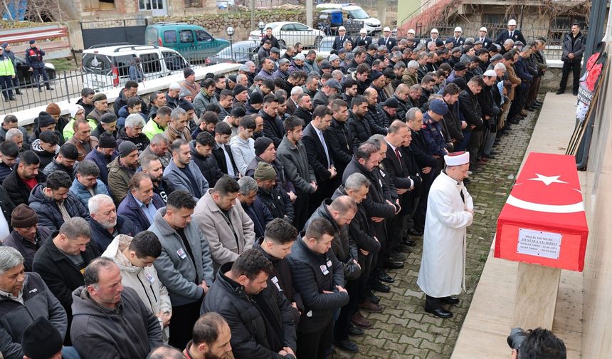 Polis Memuru Mustafa Yıldırım Memleketi Afyonkarahisar'da Defnedildi